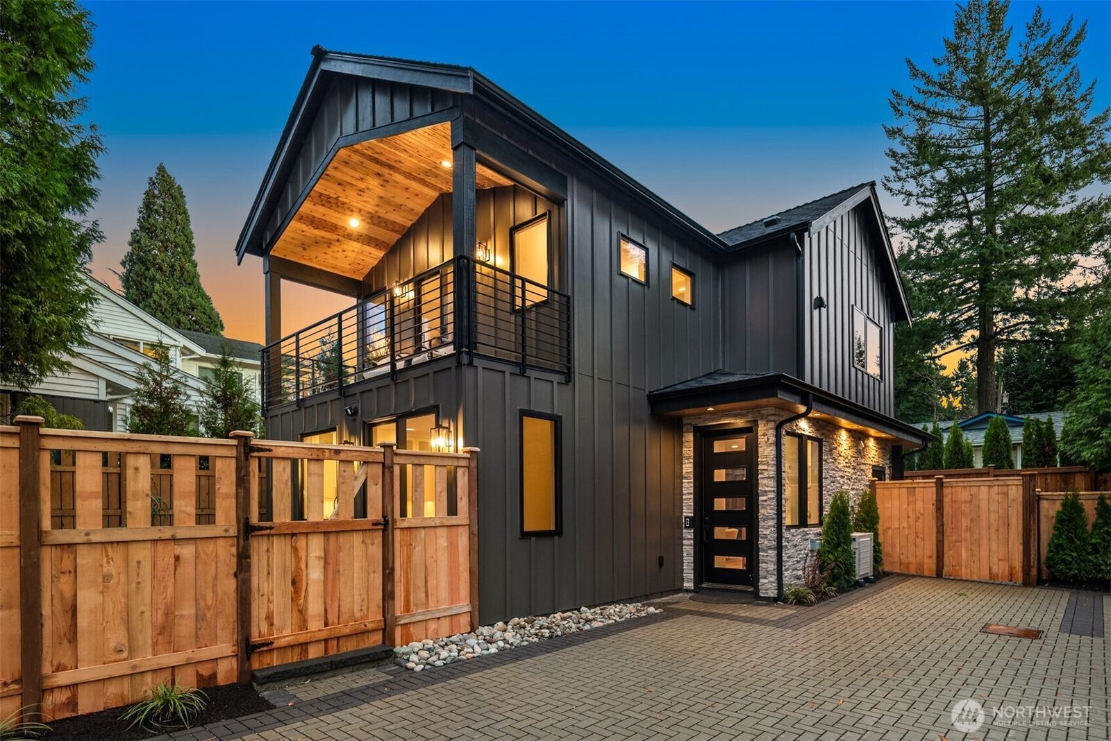 Property Photo:  10809 NE 60th Street  WA 98033 