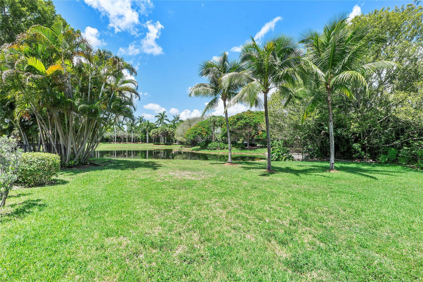 Property Photo:  5820 NW 120th Avenue  FL 33076 