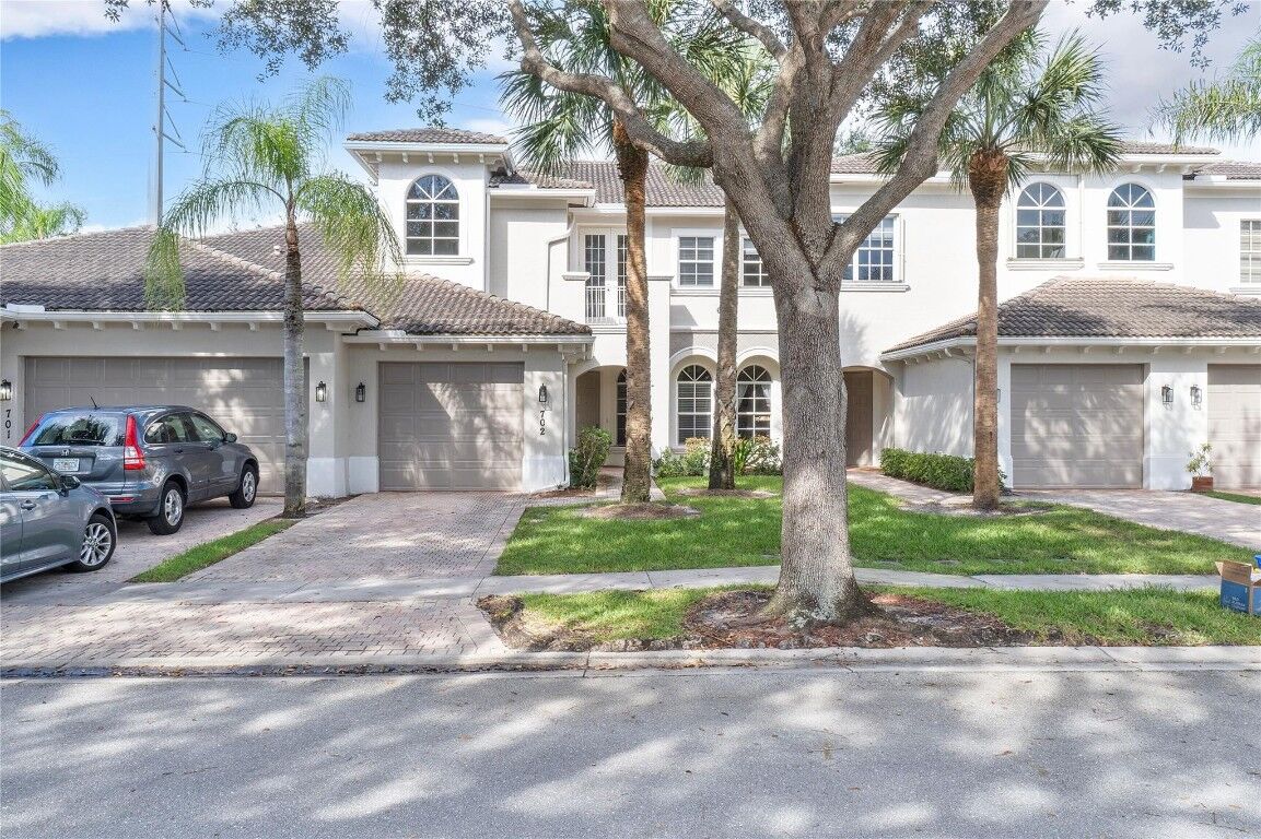 Property Photo:  6365 W Bella Circle  FL 33437 