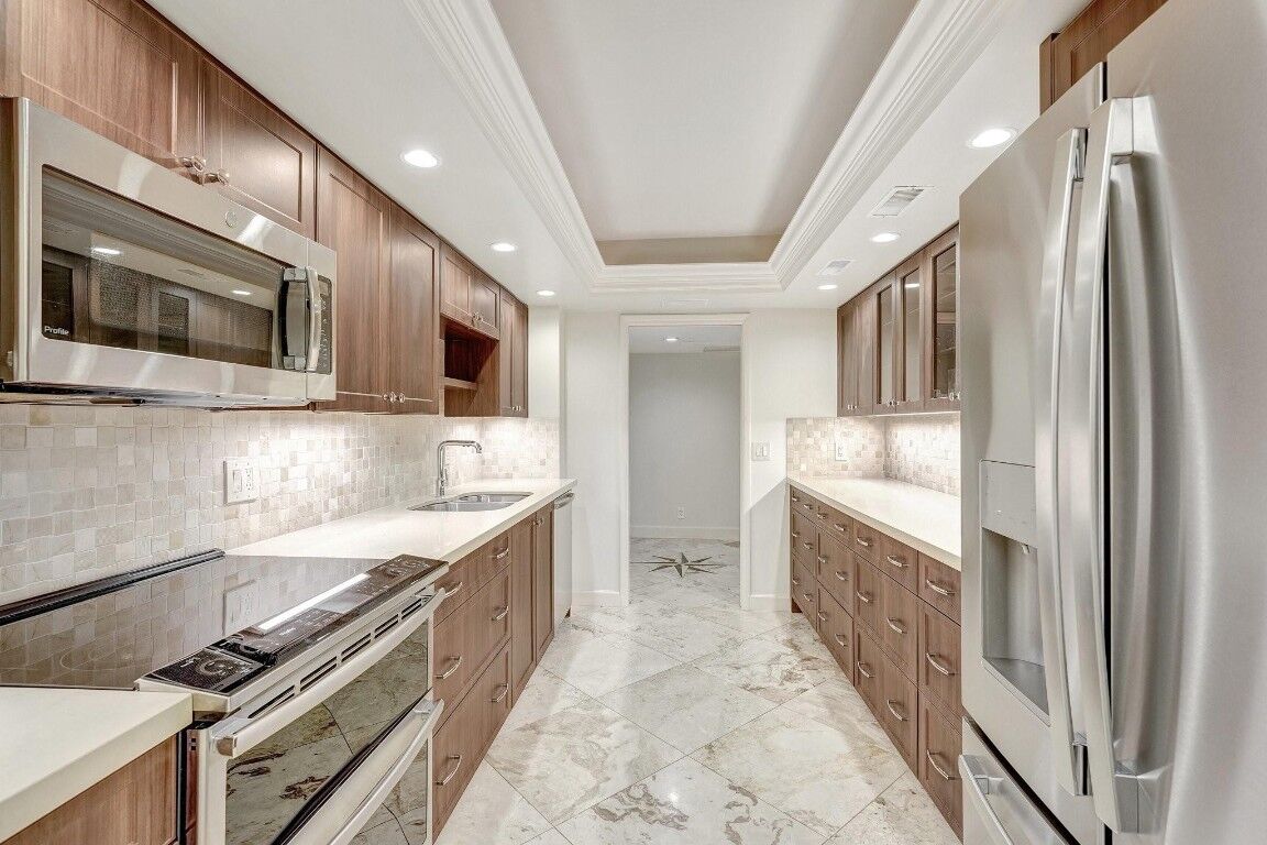 Property Photo:  800 Cypress Grove Drive 206  FL 33069 