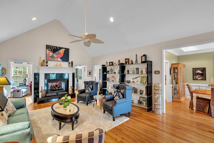 Property Photo: 123 N Woodfin Ridge Drive SC 29349