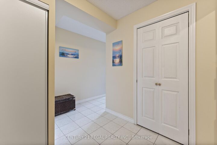 Property Photo:  115 Omni Drive 603  ON M1P 5B4 