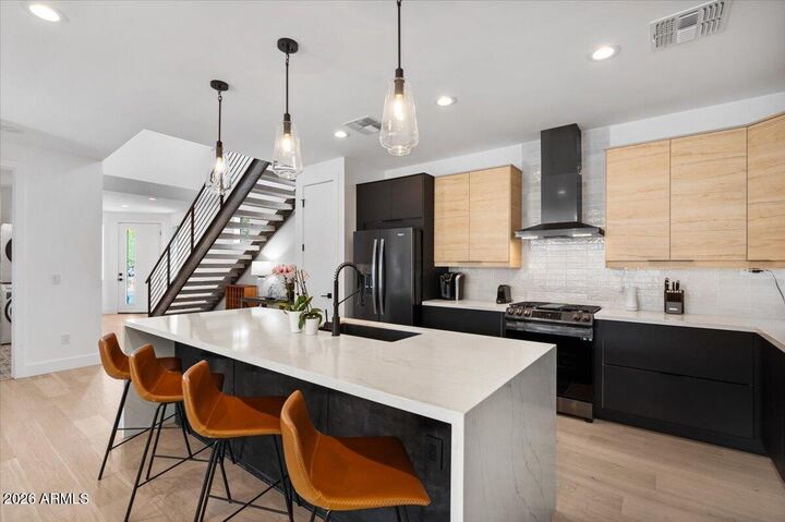 Property Photo:  220 W Monterosa Street  AZ 85013 