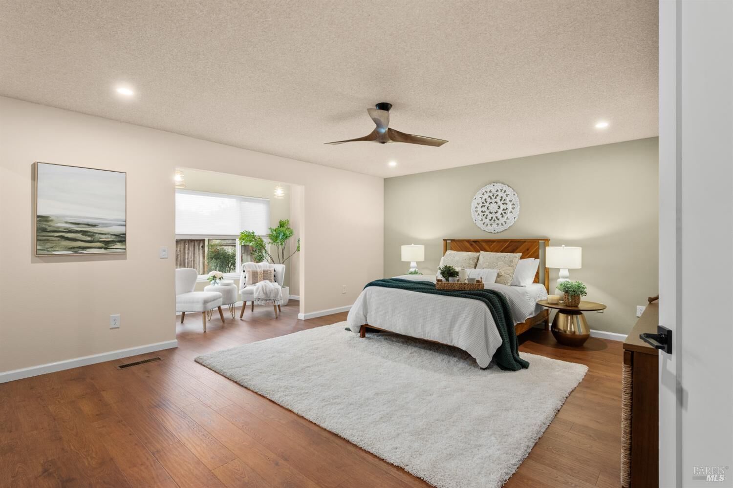 Property Photo:  8853 Oak Trail Court  CA 95409 