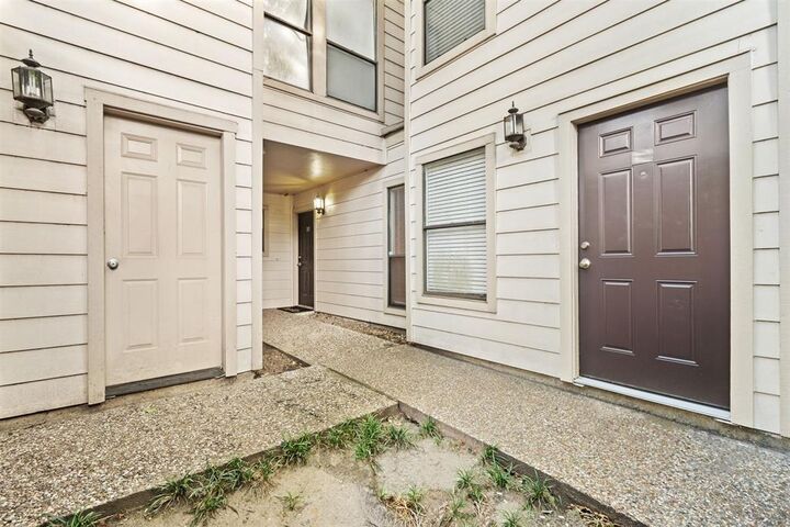 Property Photo:  2277 S Kirkwood Road 1101  TX 77077 