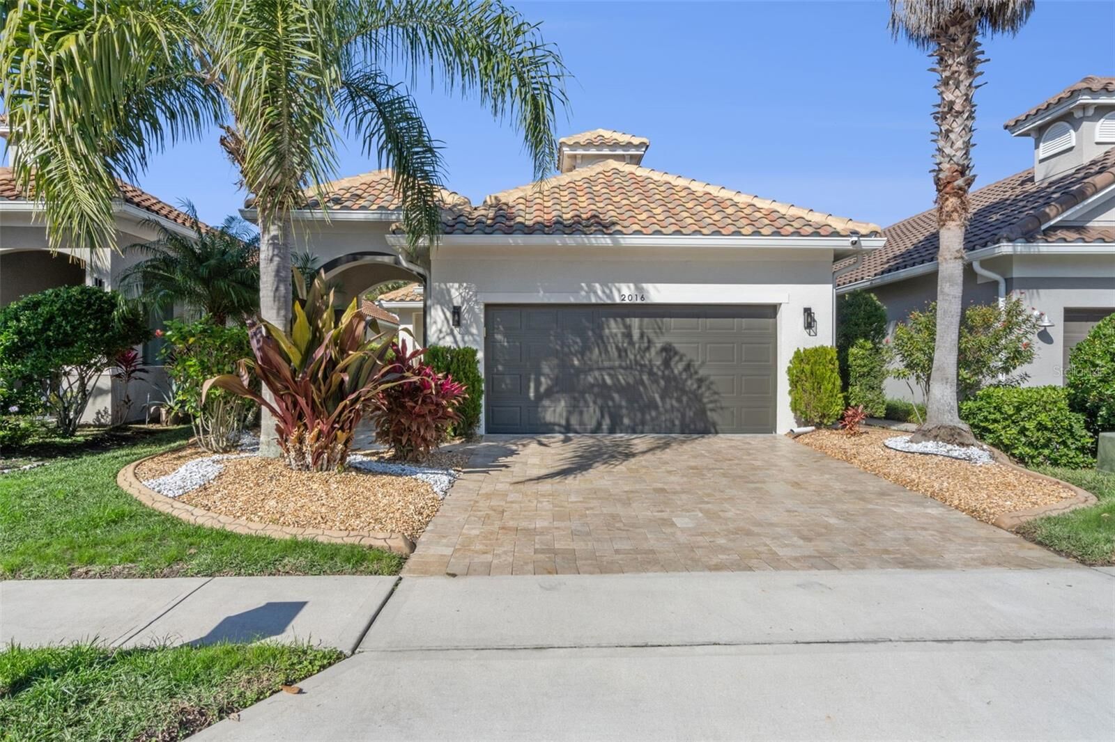 Property Photo:  2016 Sherbrook Avenue  FL 33837 