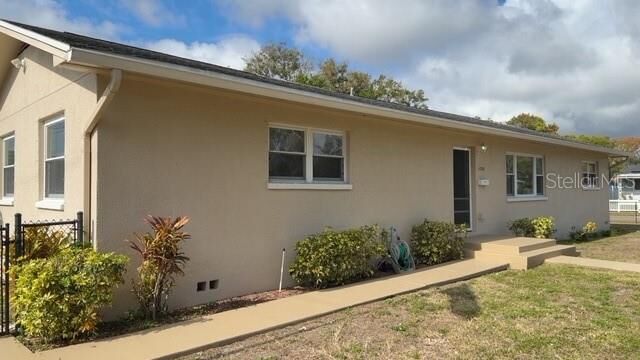 Property Photo: 4200 4th Avenue S FL 33711