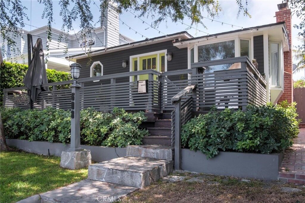 Property Photo: 608 35th Street CA 90266