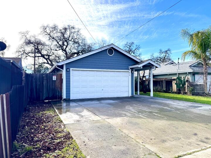 Property Photo:  816 Ford Road  CA 95838 