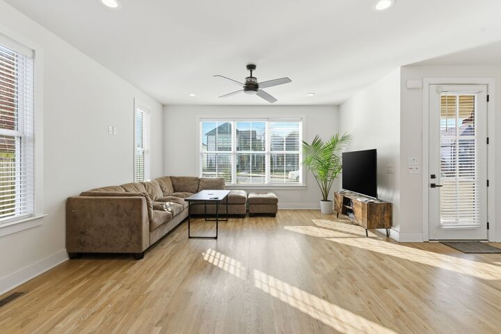 Property Photo:  708 28th Ave N  TN 37208 