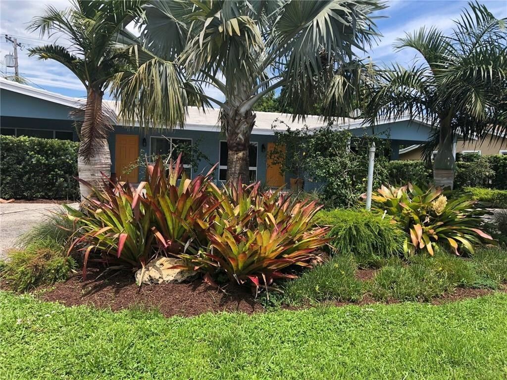 Property Photo: 1711 NE 60th Street FL 33334