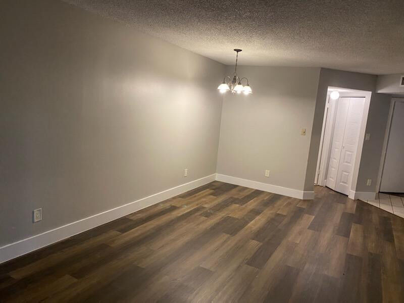 Property Photo:  1042 Coral Club Drive 1042  FL 33071 
