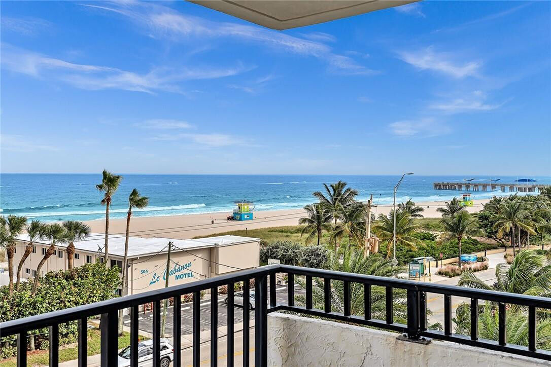Property Photo: 525 N Ocean Boulevard 624 FL 33062