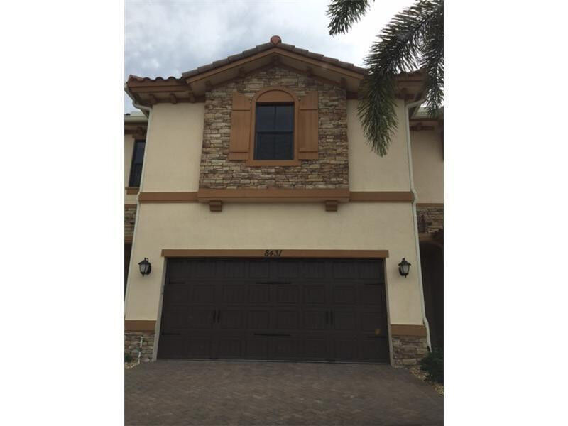 Property Photo:  8431 Blue Cove Way 8431  FL 33076 