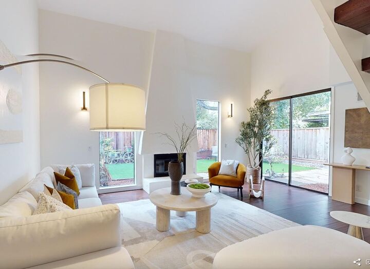 Property Photo:  4014 Villa Vera  CA 94306 