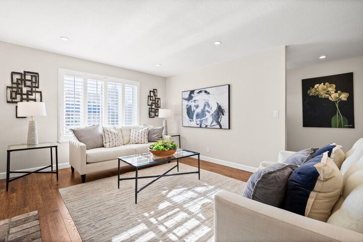 Property Photo:  2114 Londonderry Ct  CA 94596 