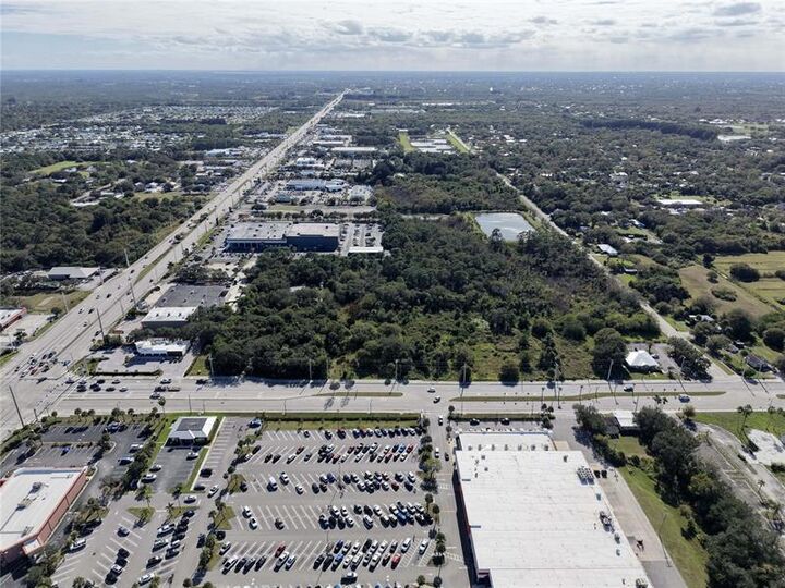 Property Photo:  511 W Midway Rd  FL 34982 