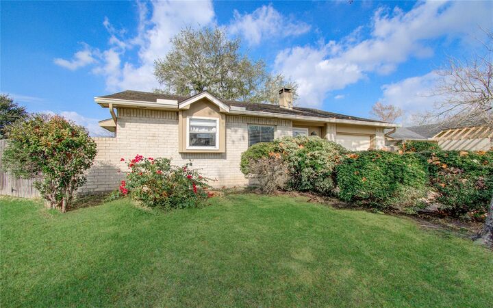 Property Photo:  2536 Knoxville Drive  TX 77573 