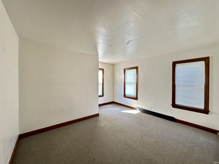 Property Photo:  923 Jackson Street  IN 47546 