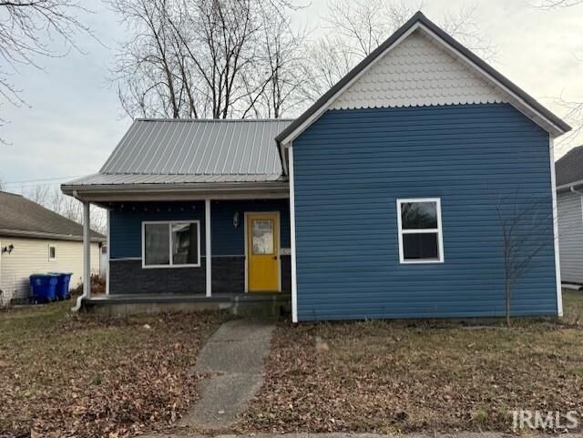 Property Photo:  820 S Stormont Street  IN 47670 