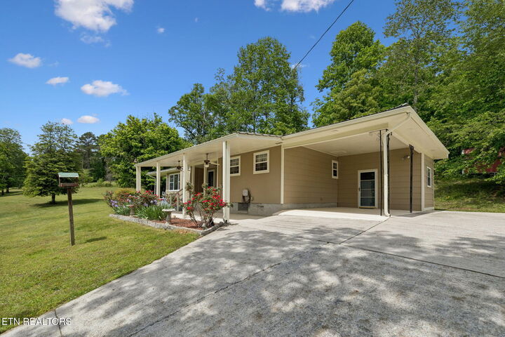 Property Photo: 1484 Blythe Ferry Rd TN 37321