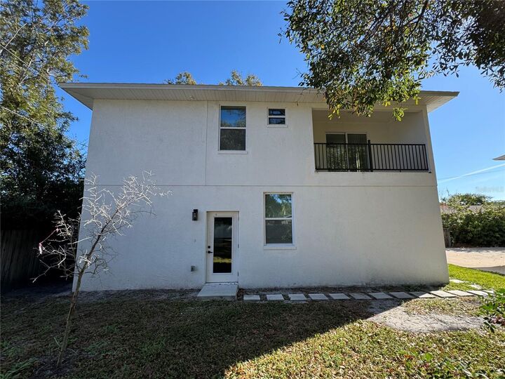 Property Photo:  1039 1/2 53rd Avenue N  FL 33703 