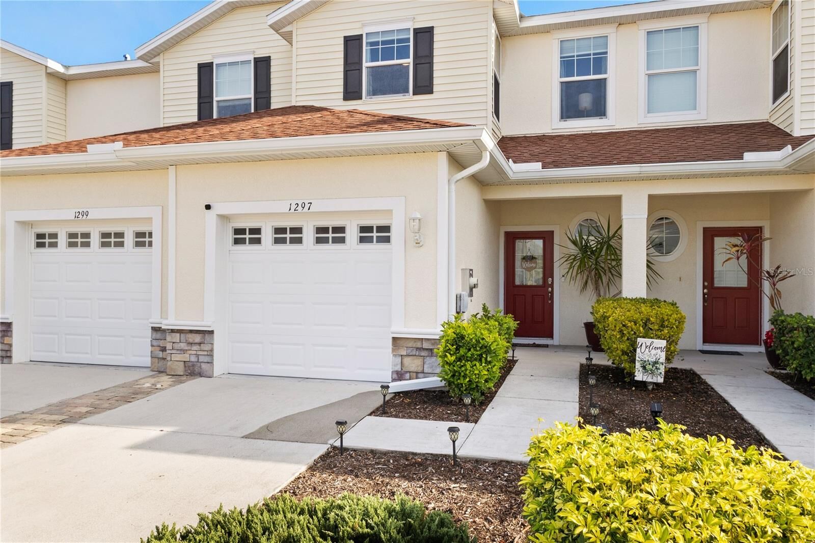 Property Photo:  1297 Jonah Drive  FL 34289 