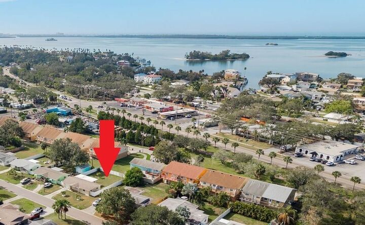 Property Photo:  2028 Douglas Avenue  FL 34698 