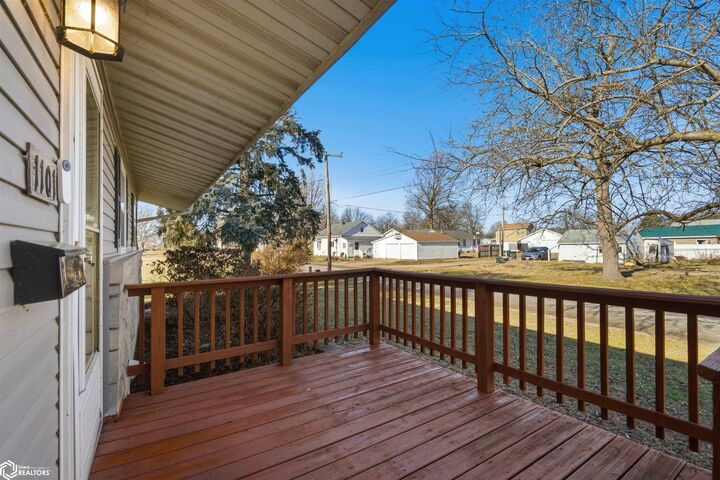 Property Photo:  1101 Park Avenue  IA 52601 