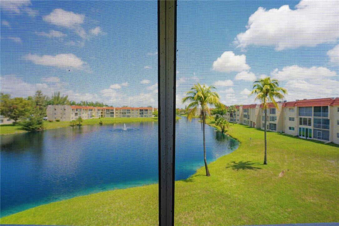 Property Photo:  2651 E Sunrise Lakes Drive 307  FL 33322 