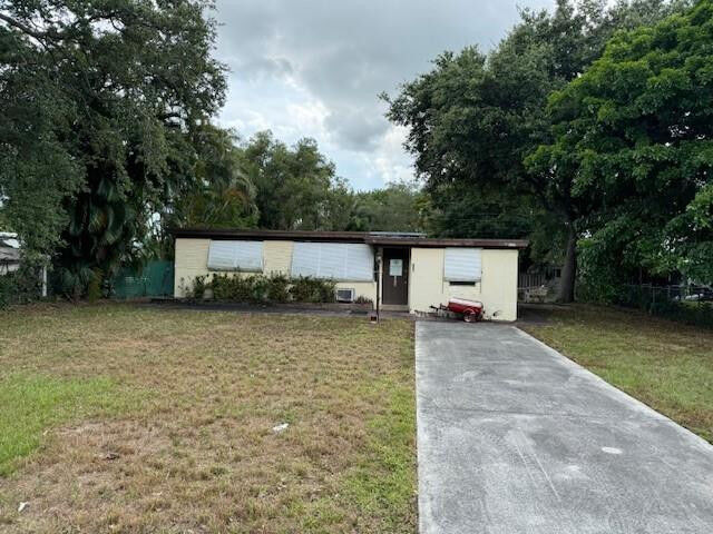 Property Photo:  5221 SW 28th Avenue  FL 33312 