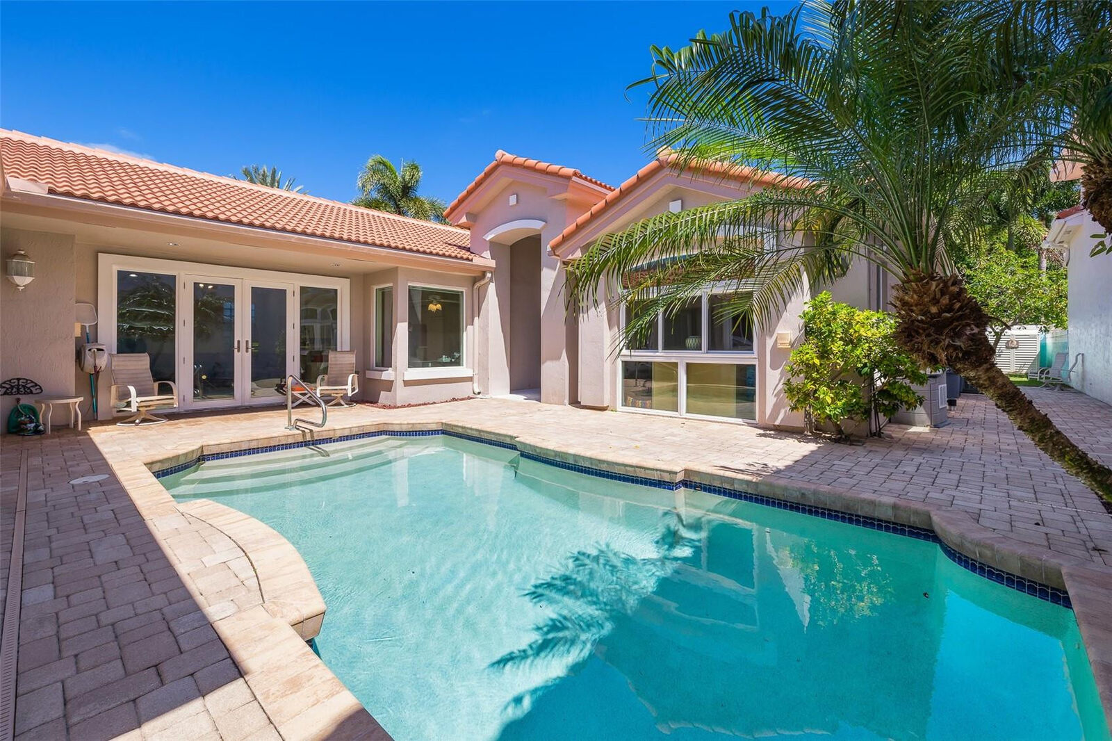 Property Photo:  2318 NW 25th Way  FL 33434 