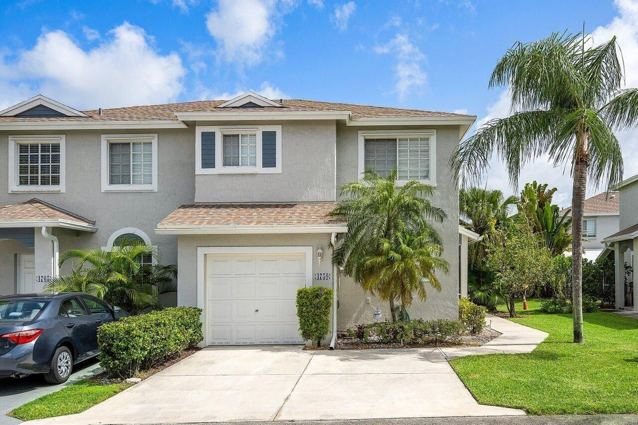 Property Photo:  4759 SW 14th Street 4759  FL 33442 