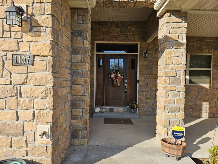 Property Photo:  1107 Lake Road Drive  MO 65625 