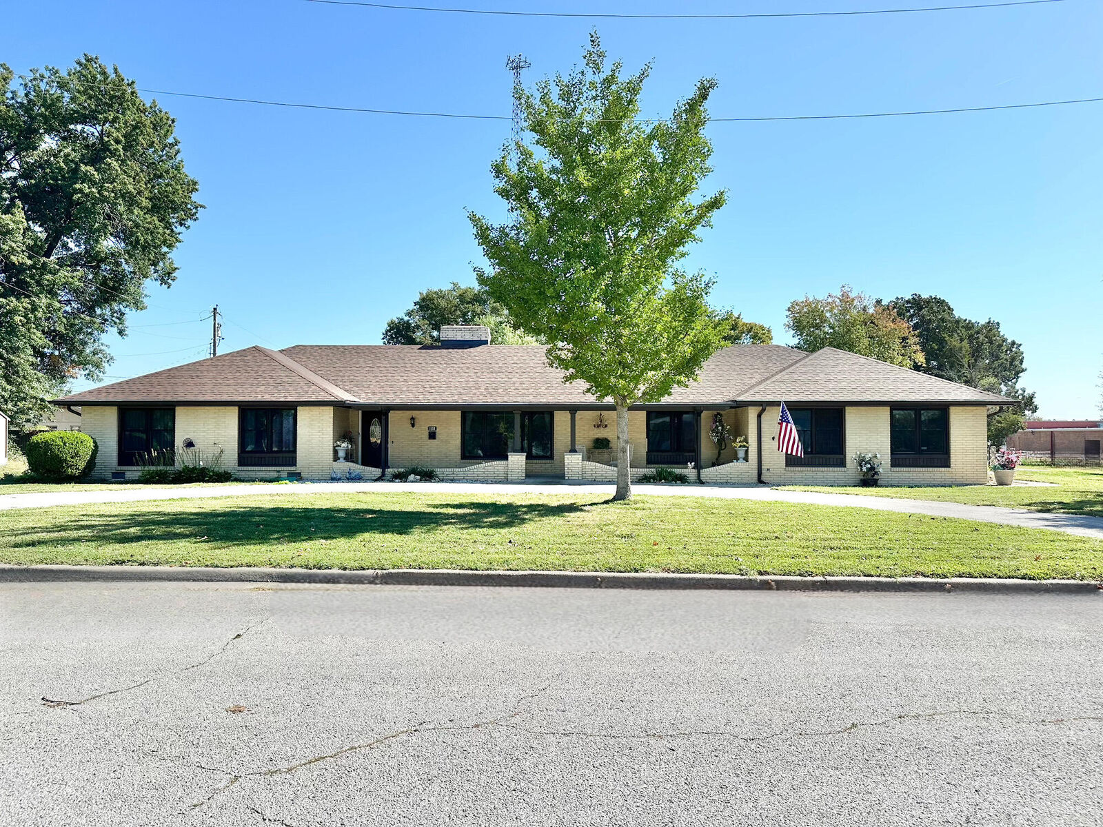 Property Photo:  1118 S Main Avenue  MO 65613 