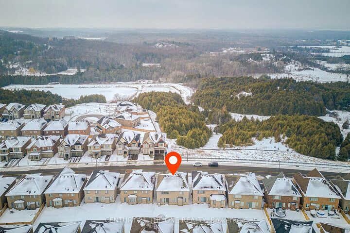 Photo de la propriété: 420 Seaview Heights ON L9N 0Y5