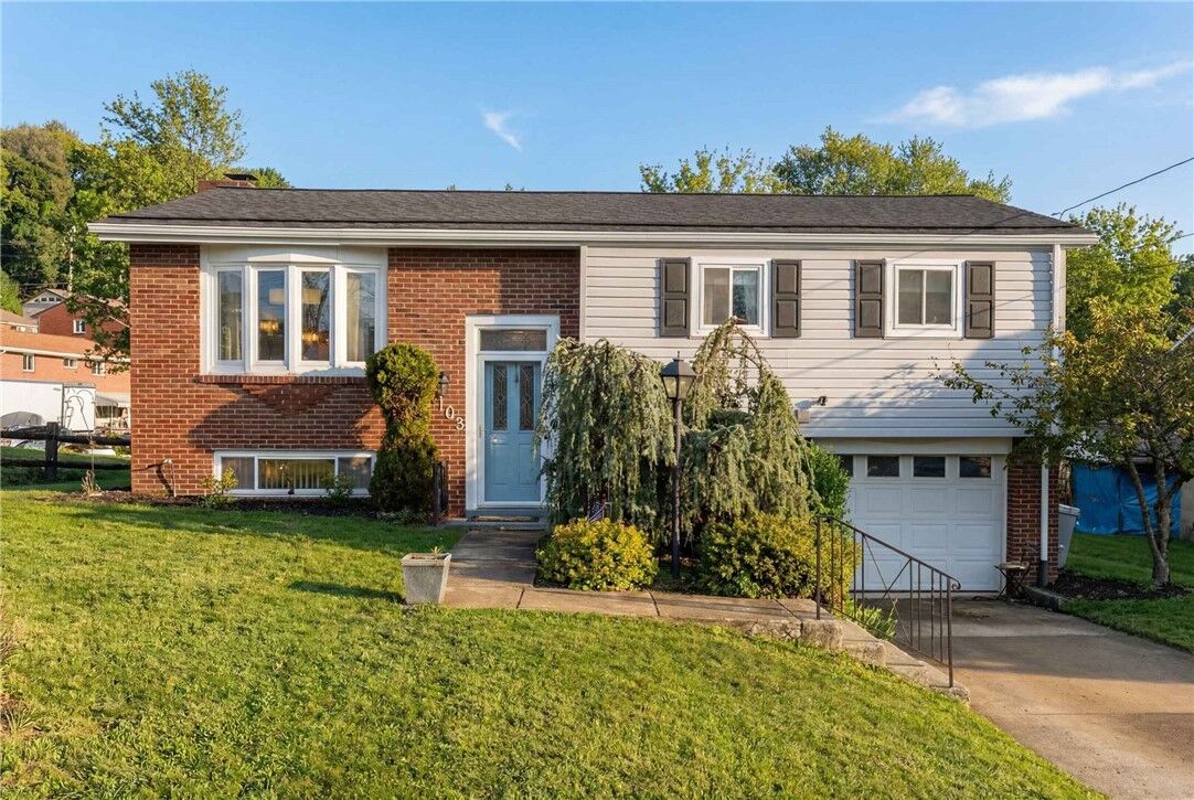 Property Photo:  103 Vermillion Dr  PA 15209 