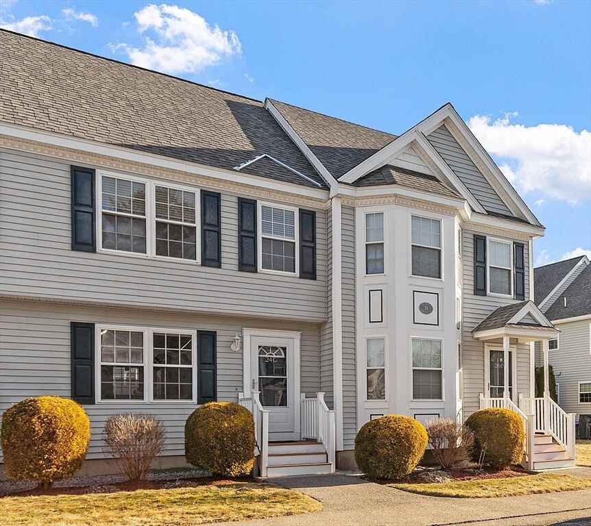 Property Photo:  24 Merrimac Way G  MA 01879 