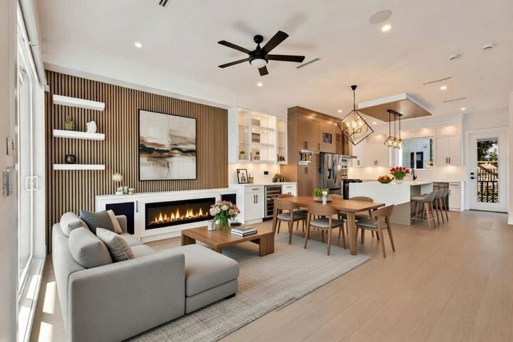 Photo de la propriété:  16649 18A Avenue 102  BC V3Z 1A2 