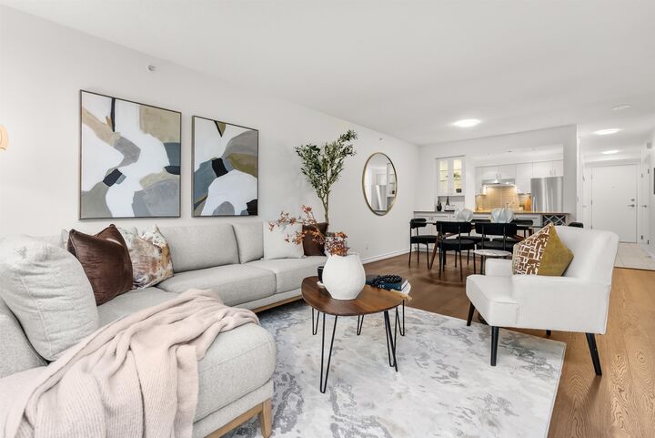 Property Photo:  388 Drake Street 1603  BC V6B 6A8 