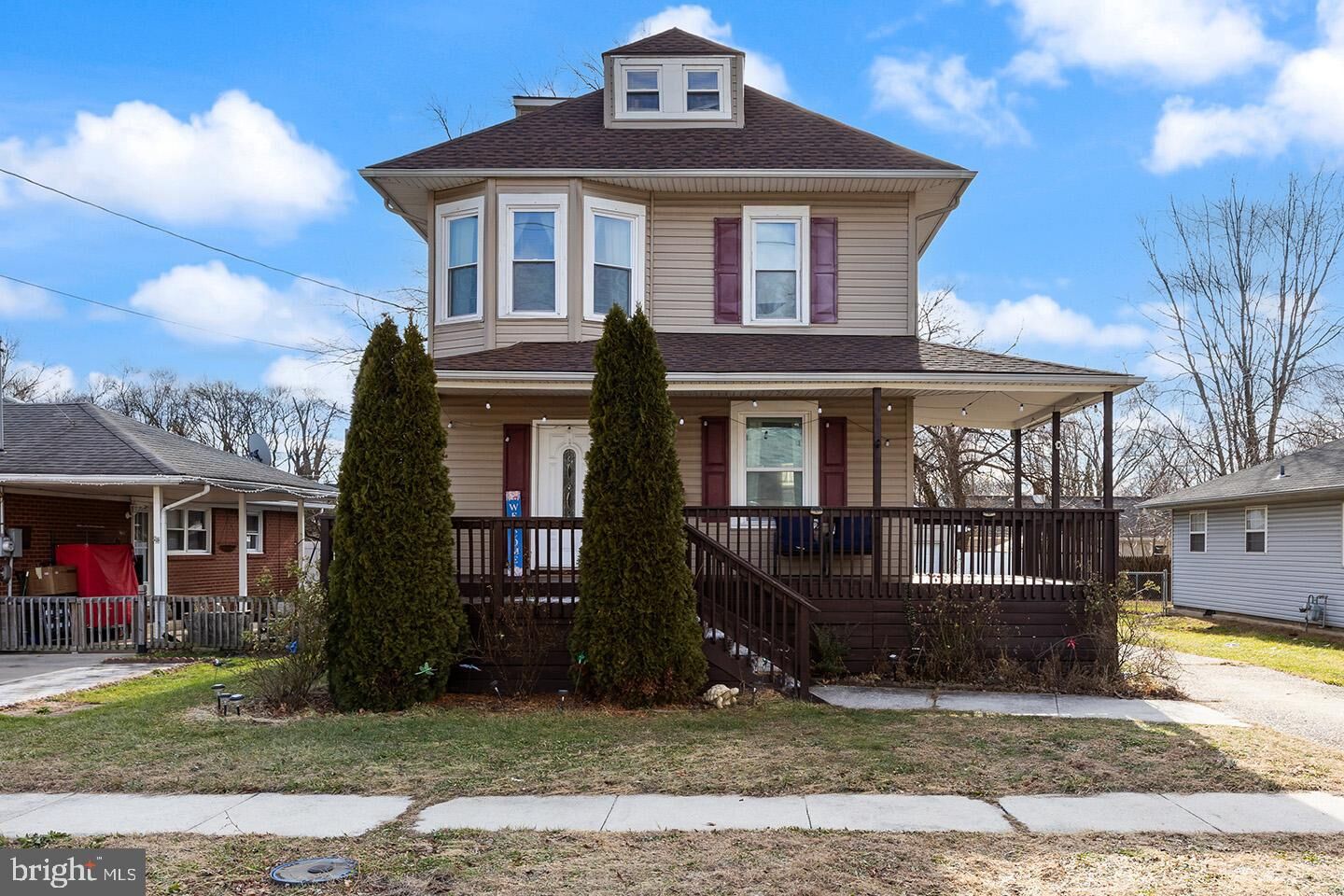 Property Photo:  224 E Lafayette Avenue  NJ 08049 