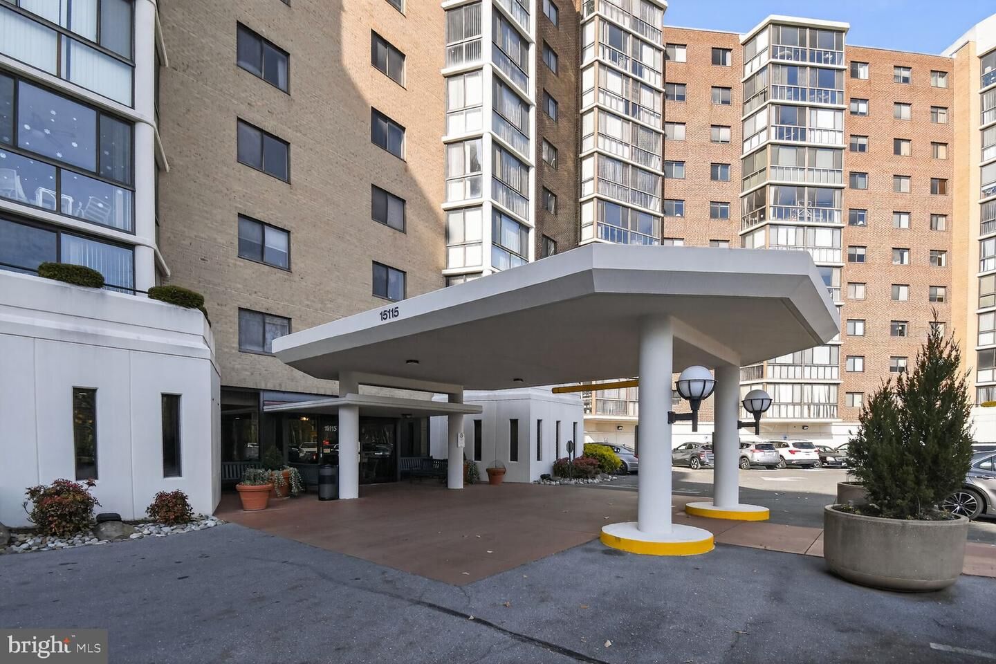 Property Photo: 15115 Interlachen Drive 3-904 MD 20906