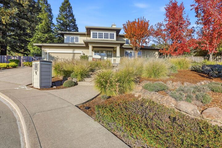 Property Photo:  4 Corte Santa Clara  CA 94556 