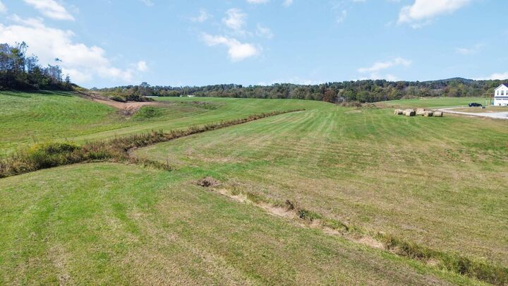 Property Photo:  999 Rough Creek Road  KY 40744 