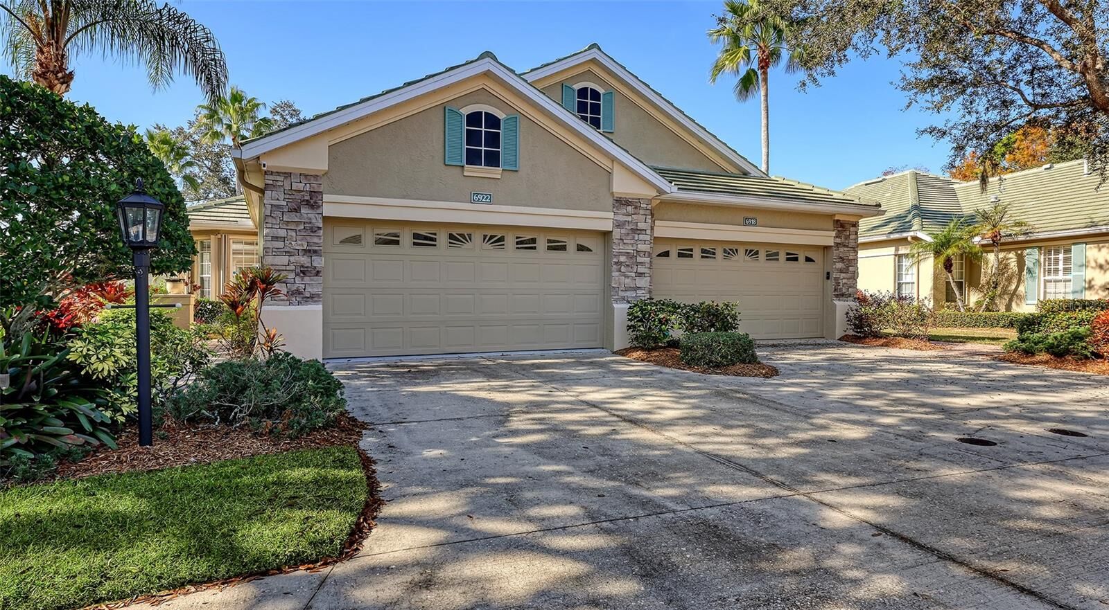 Property Photo:  6922 Mystic Lane  FL 34243 