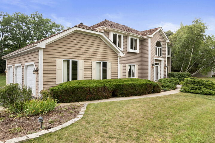 Property Photo:  25410 N Cayuga Trail  IL 60010 
