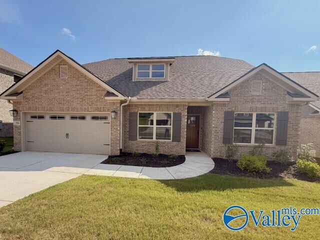 Property Photo:  1304 Vermilion Circle  AL 35803 