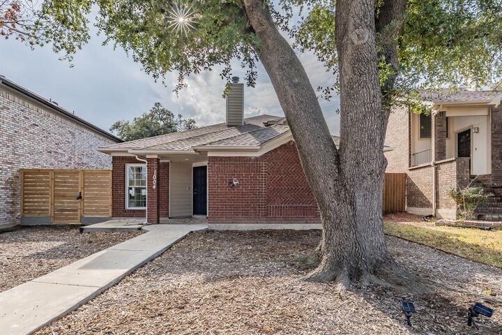 Photo de la propriété:  1004 Alameda Drive  TX 75007 