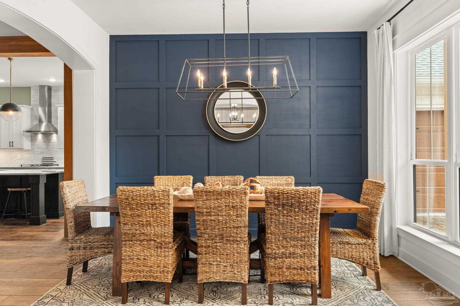 Property Photo: 1412 W Shores Blvd FL 32563