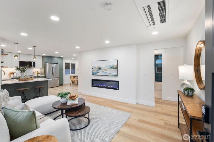 Property Photo:  104 NE 85th Street  WA 98115 